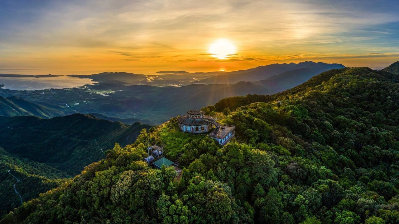 Bach Ma National Park Introduction