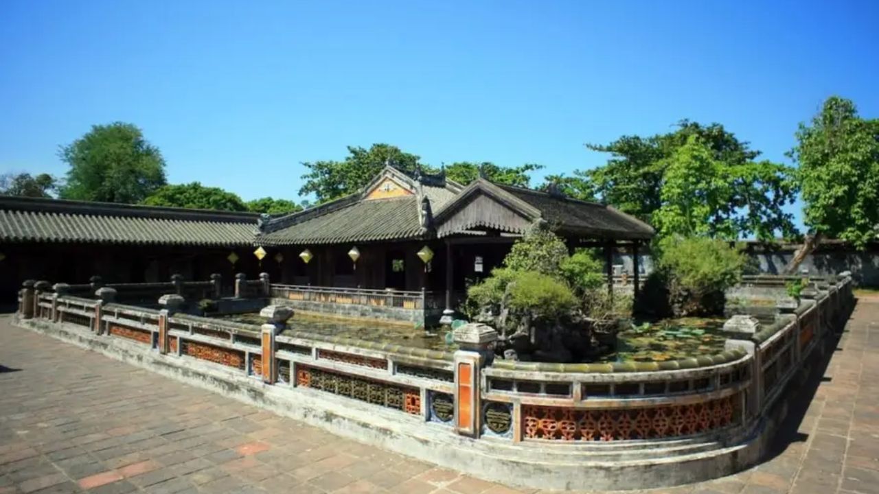 Diên Thọ Palace
