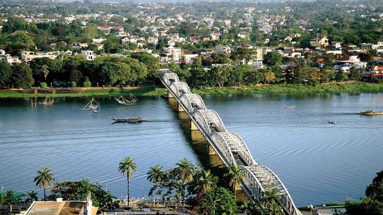 FAQS about things to do in Hue