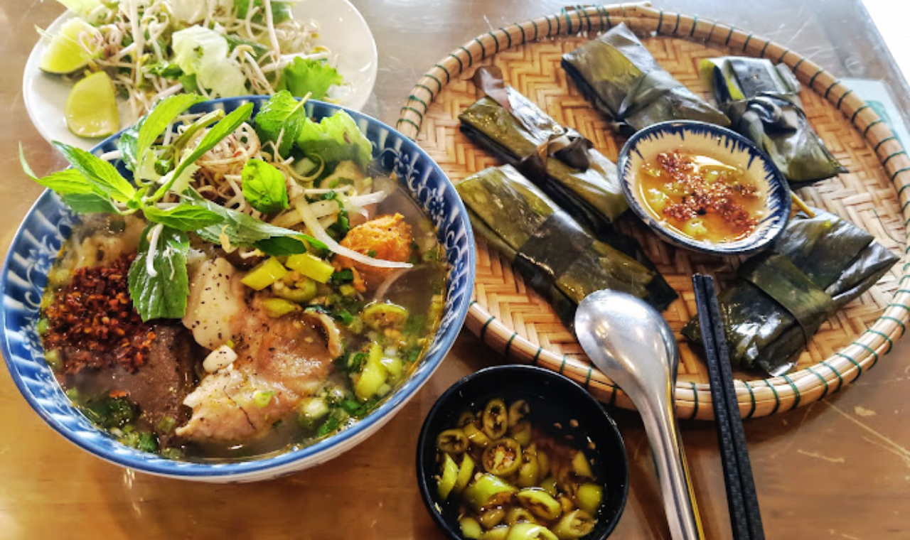 Hue Local Food