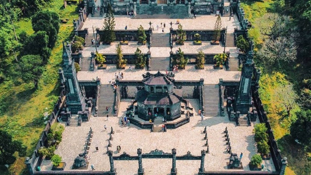Mausoleum of Emperor Khai Dinh History, Architecture & Visitor Guide