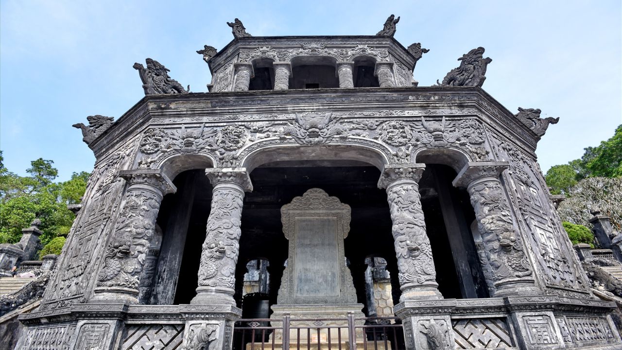 Octagonal Stele Pavilion (Nhà Bia)