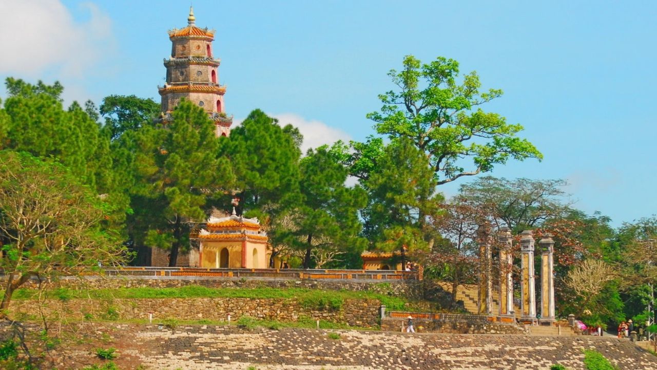 Thien Mu Pagoda Visitor Guide & Essential Travel Information