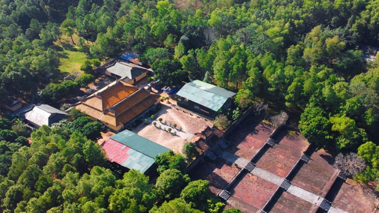 Thieu Tri Tomb Lightness and Harmony with the Countryside