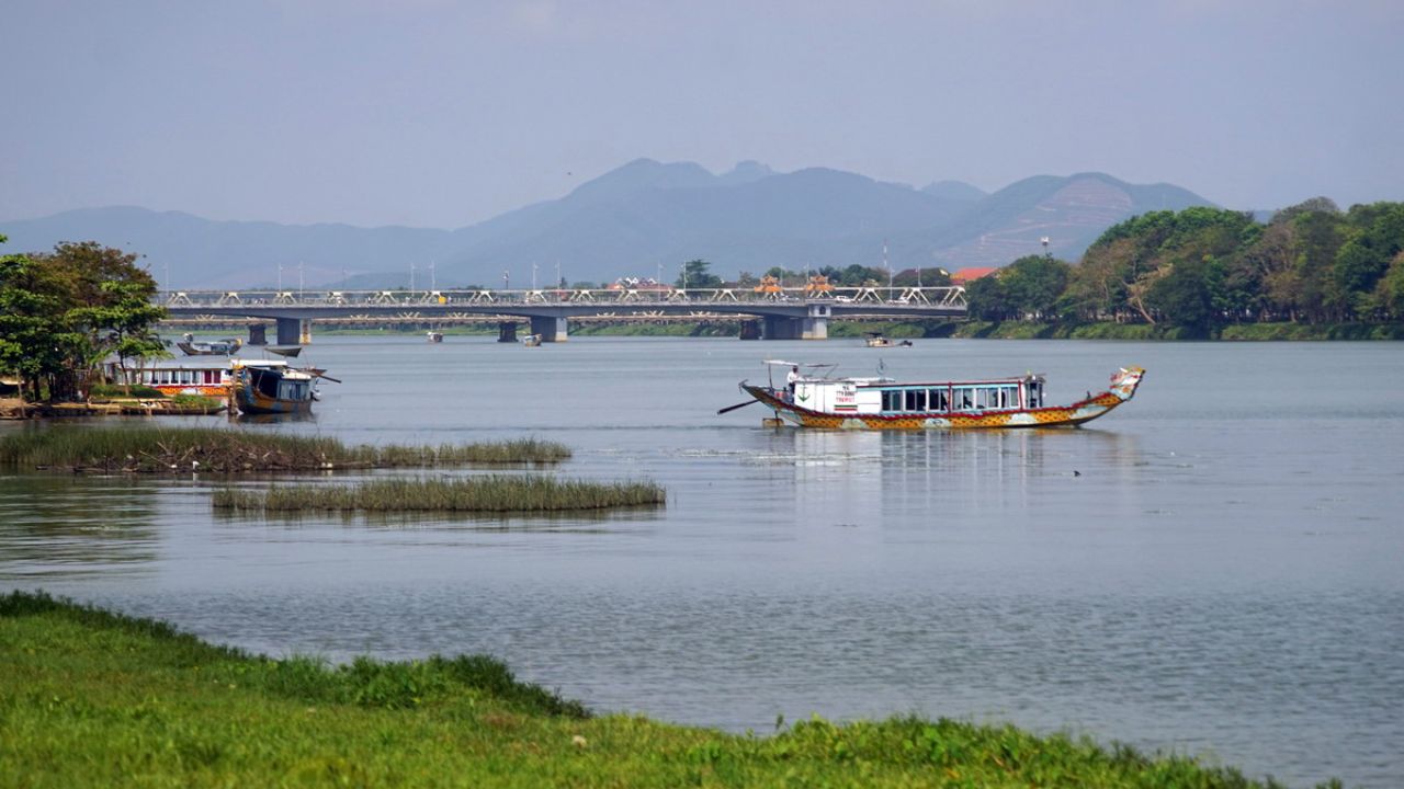 Where Is the Perfume River Located