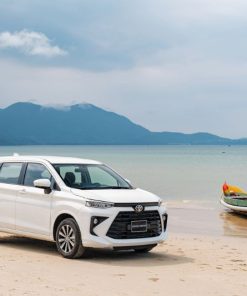 Why Book a Private Car with Hura Cars