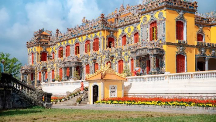 Kien Trung Palace History, Architecture & Visiting Guide