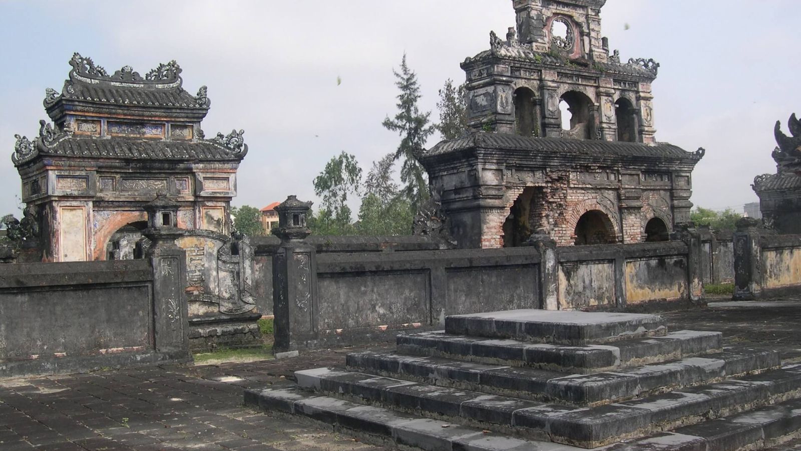Long An Palace and Royal Burial Grounds