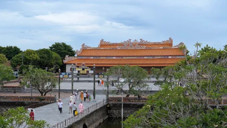 Thái Hoà Palace