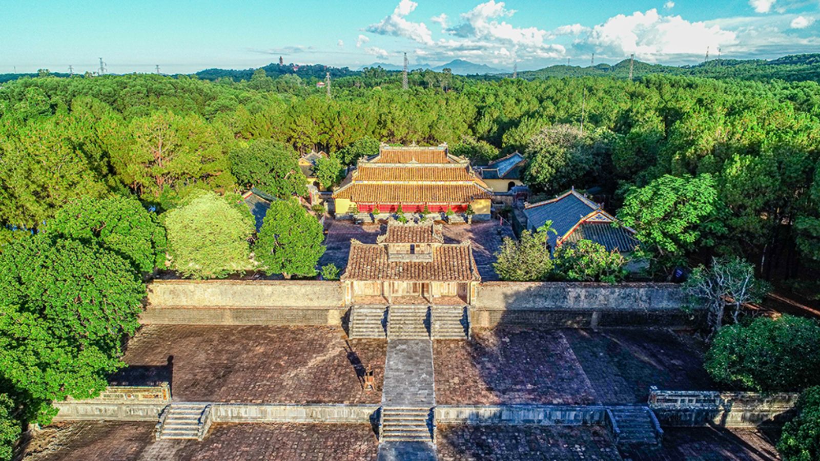 Thieu Tri Mausoleum Overview and Architectural Significance 
