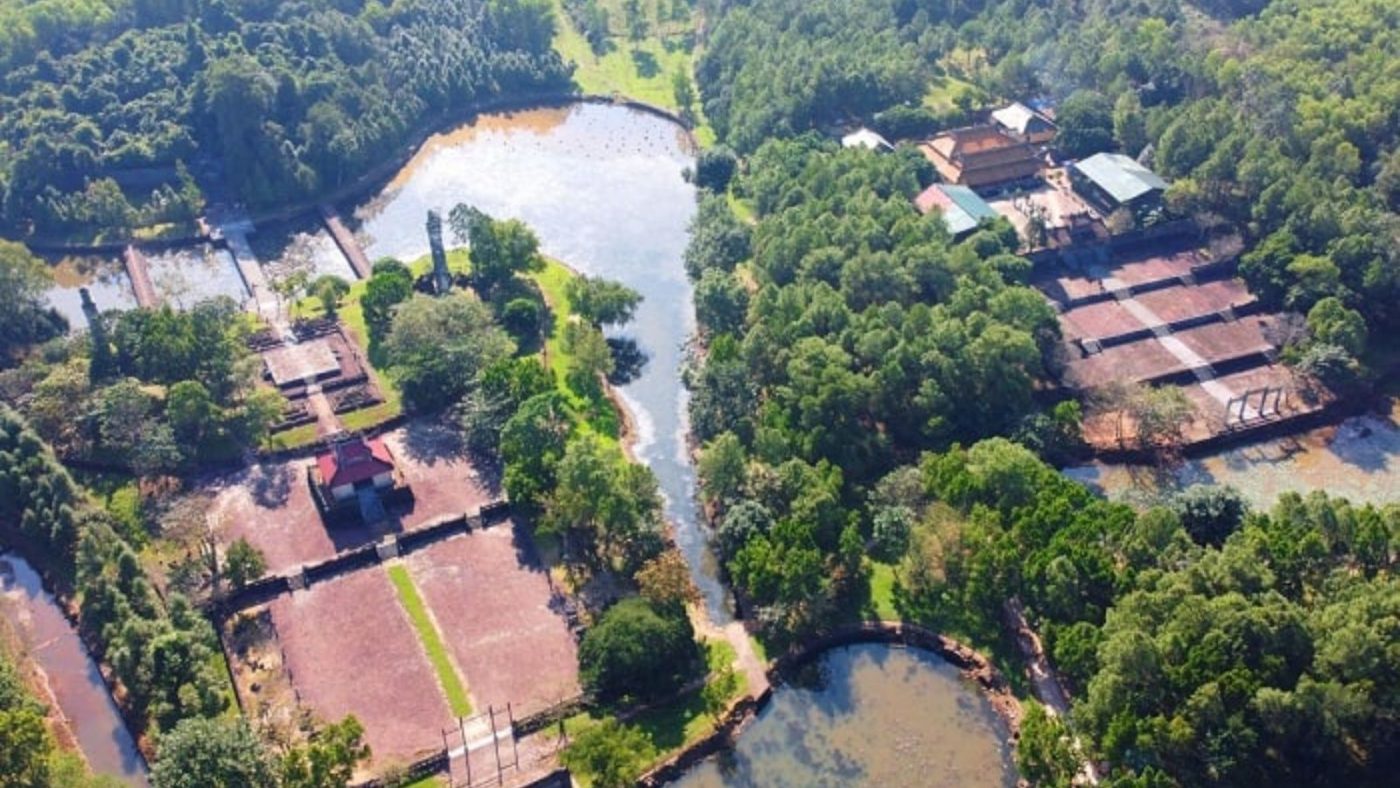 Thieu Tri Tomb Guide Architecture, Layout & Travel Tips