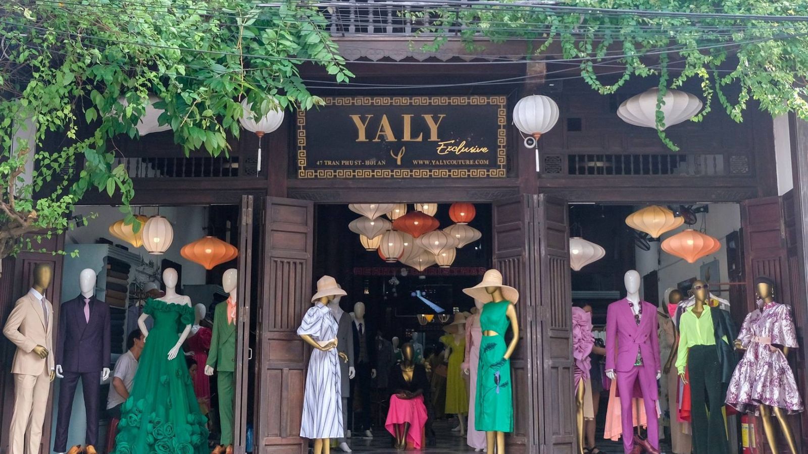 Yaly Couture